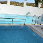 Lapis Port Surf Couette-café 2*