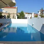 Couette-café Lapis Port Surf 2*
