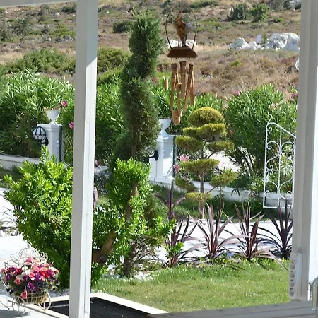 Lapis Port Surf Alojamento de Acomodação e Pequeno-almoço Alacati