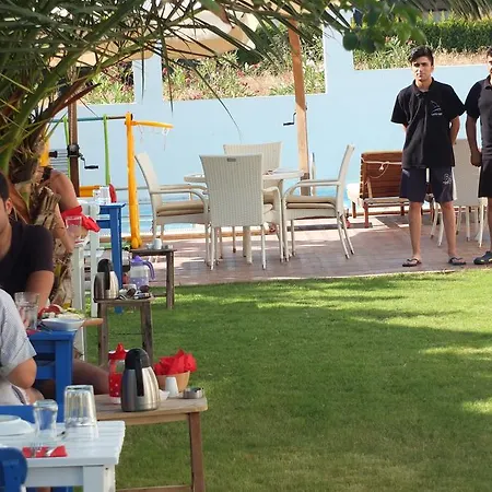 Alojamento de Acomodação e Pequeno-almoço Lapis Port Surf